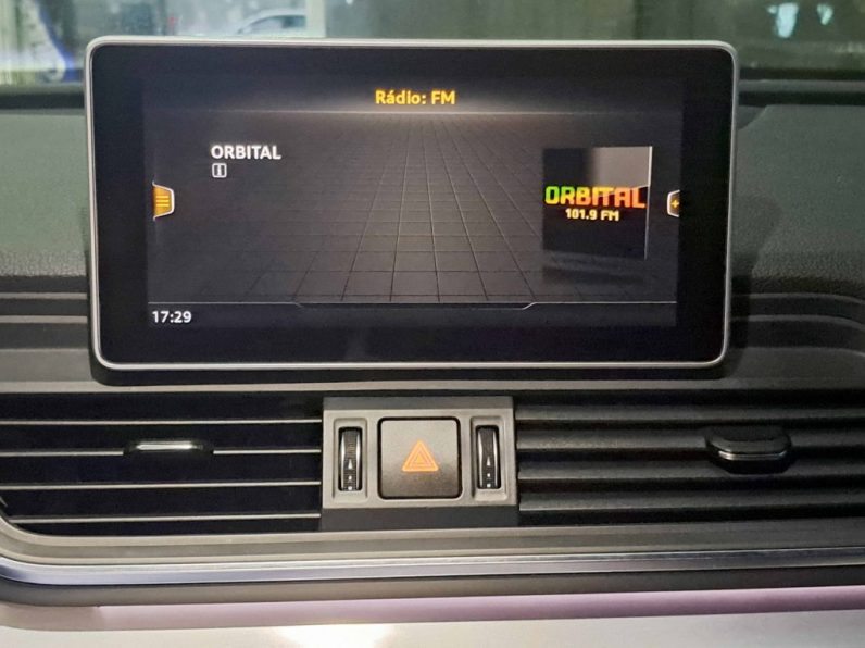 AUDI Q5 55TFSIe SPORT QUATTRO STRONIC completo