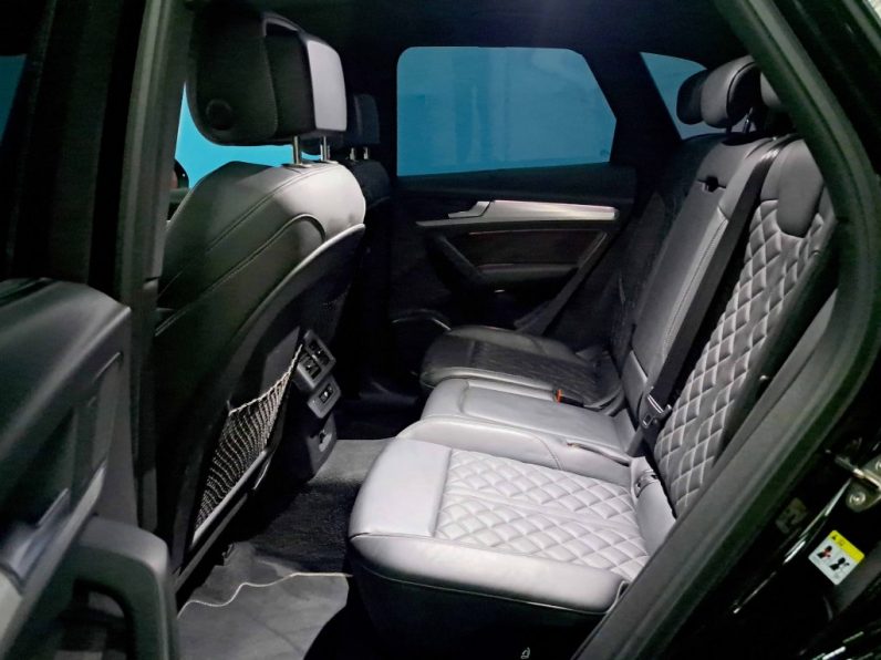 AUDI Q5 55TFSIe SPORT QUATTRO STRONIC completo