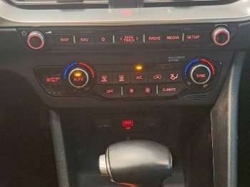 KIA NIRO 1.6 GDI HEV DRIVE completo