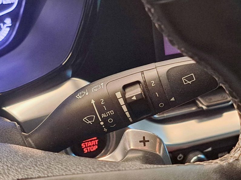 KIA NIRO 1.6 GDI HEV DRIVE completo