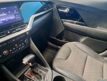 KIA NIRO 1.6 GDI HEV DRIVE completo