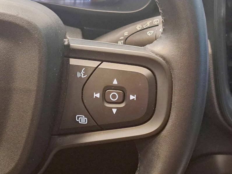 VOLVO XC40 1.5 T2 CORE AUTO completo