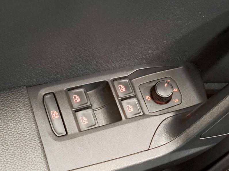 SEAT ARONA 1.0 TSI STYLE completo