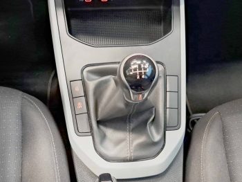 SEAT ARONA 1.0 TSI STYLE completo