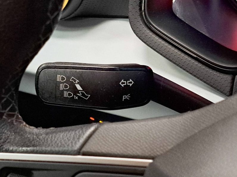 SEAT ARONA 1.0 TSI STYLE DSG completo