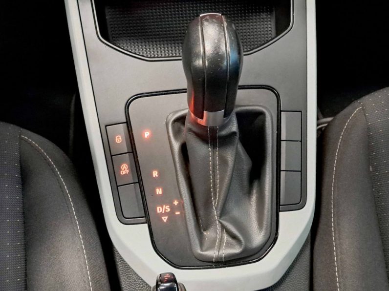 SEAT ARONA 1.0 TSI STYLE DSG completo