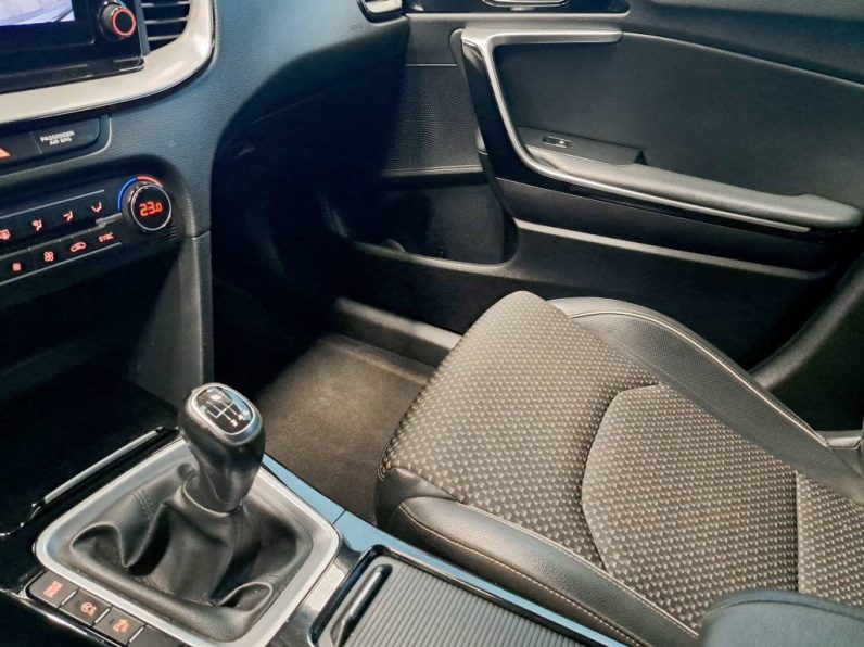 KIA CEED SW 1.6 CRDI ECO DYNAMICS + completo