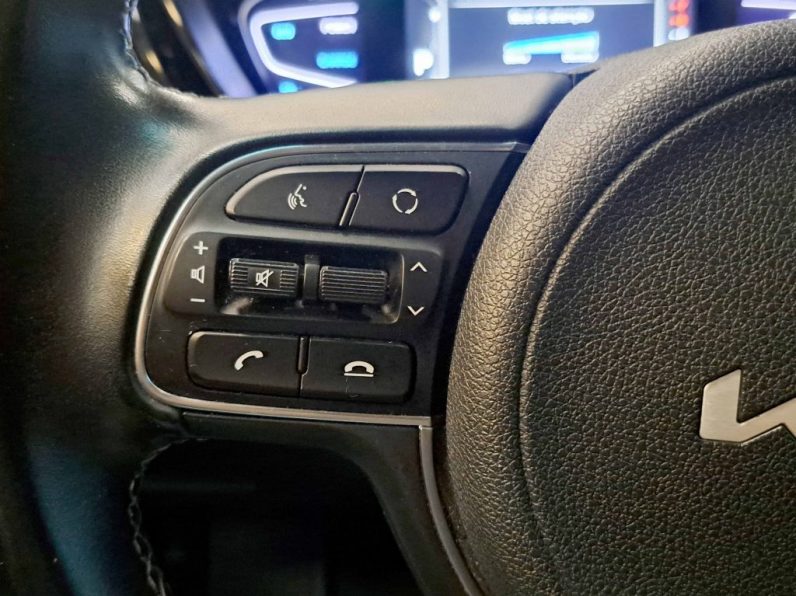 KIA NIRO 1.6 GDI HEV DRIVE completo