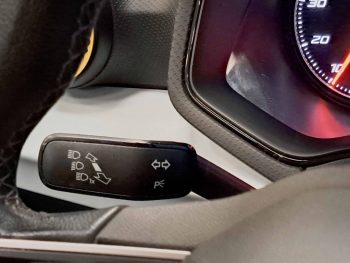 SEAT ARONA 1.0 TSI TSI DSG completo