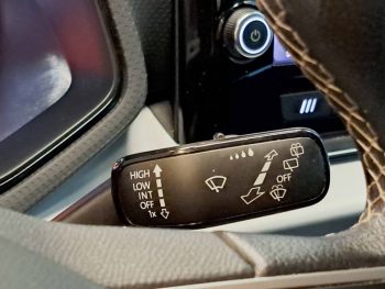 SEAT ARONA 1.0 TSI TSI DSG completo