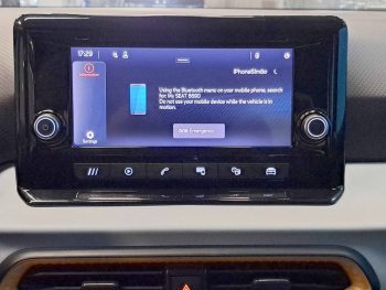 SEAT ARONA 1.0 TSI TSI DSG completo