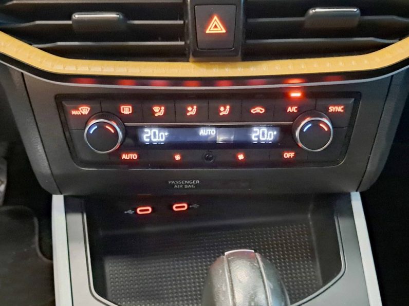 SEAT ARONA 1.0 TSI TSI DSG completo