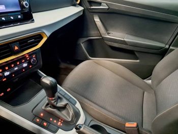 SEAT ARONA 1.0 TSI TSI DSG completo