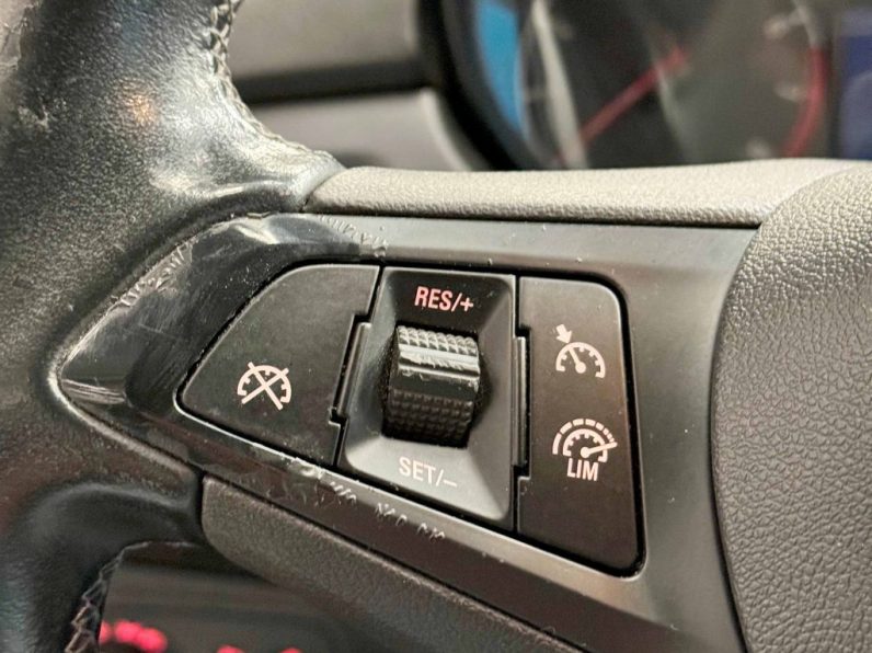 OPEL CORSA 1.2 DYNAMIC completo