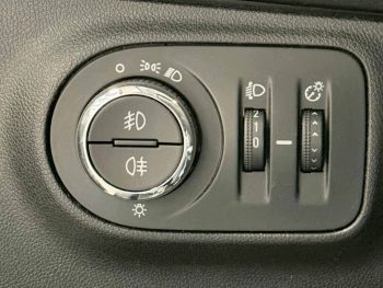 OPEL CORSA 1.2 DYNAMIC completo