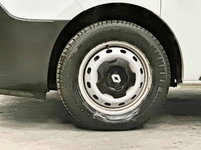 RENAULT TRAFIC 1.6 DCI L1H1 1.0T INTENS completo