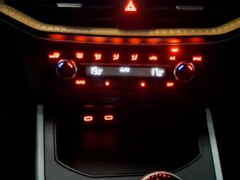 SEAT Arona 1.0 TSI Style completo