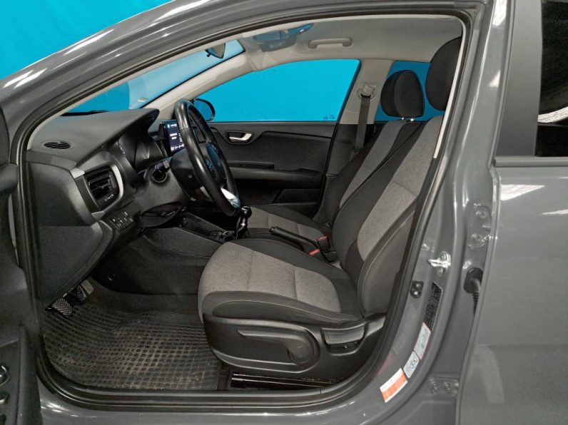 Kia Stonic 1.2 Dynamic completo