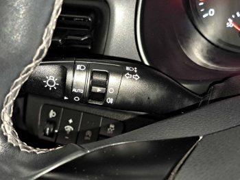 Kia Stonic 1.2 Dynamic completo