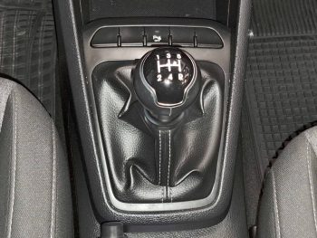 Kia Stonic 1.2 Dynamic completo