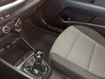 Kia Stonic 1.2 Dynamic completo