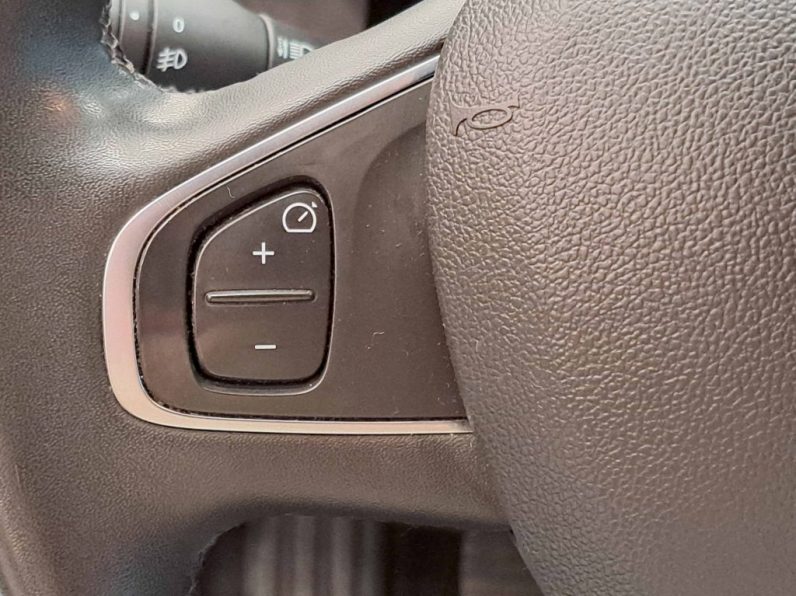 RENAULT CLIO 0.9 TCE SW LIMITED completo