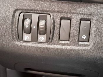 RENAULT CLIO 0.9 TCE SW LIMITED completo