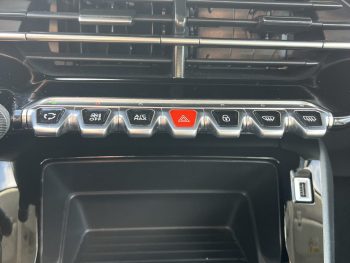 PEUGEOT 208 1.2 PURETECH ACTIVE completo