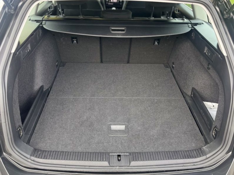 VW Passat Variant 1.5 TSI Confortline completo