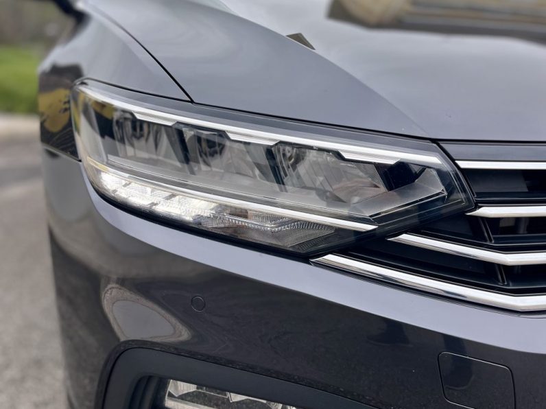 VW Passat Variant 1.5 TSI Confortline completo