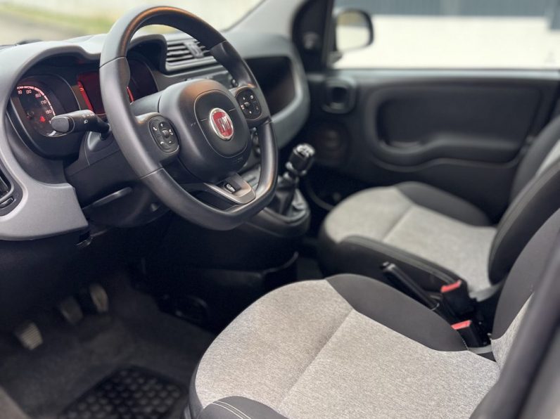 Fiat Panda 1.2 Easy J15 S&S completo