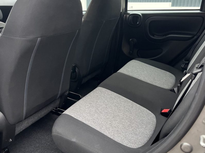Fiat Panda 1.2 Easy J15 S&S completo