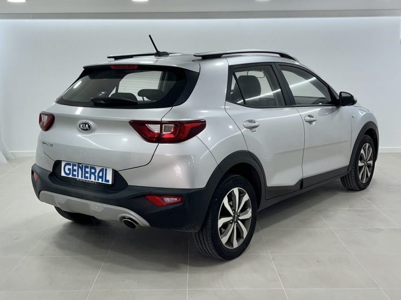 Kia Stonic 1.2 Dynamic completo