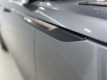 Land Rover Range Rover Velar 2.0 D R-Dynamic completo