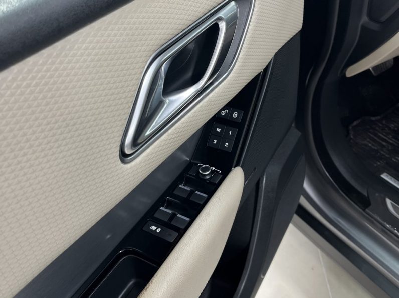 Land Rover Range Rover Velar 2.0 D R-Dynamic completo