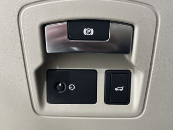 Land Rover Range Rover Velar 2.0 D R-Dynamic completo