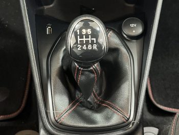 Ford Fiesta 1.0 EcoBoost ST-Line completo