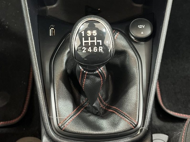 Ford Fiesta 1.0 EcoBoost ST-Line completo