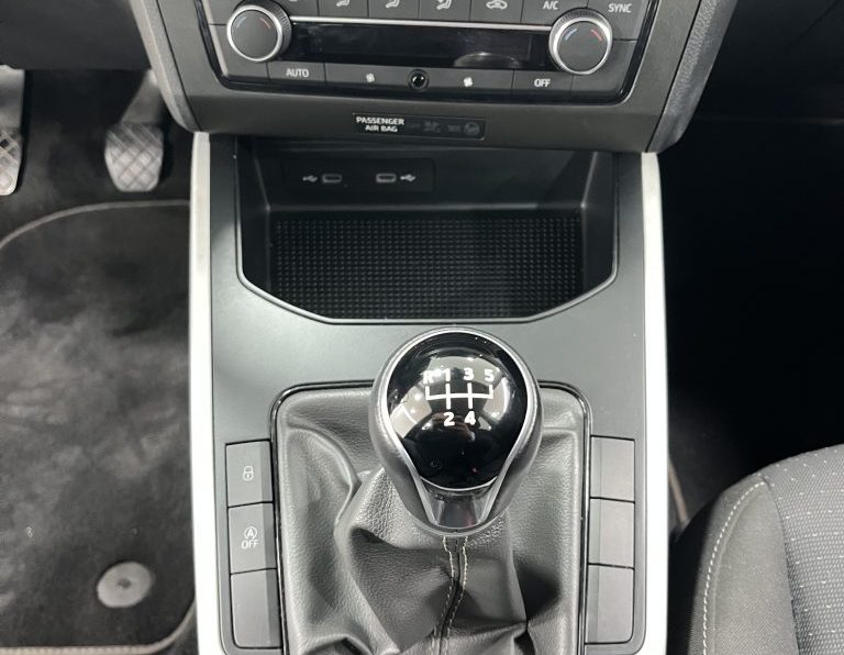 SEAT Arona 1.0 TSI Style completo