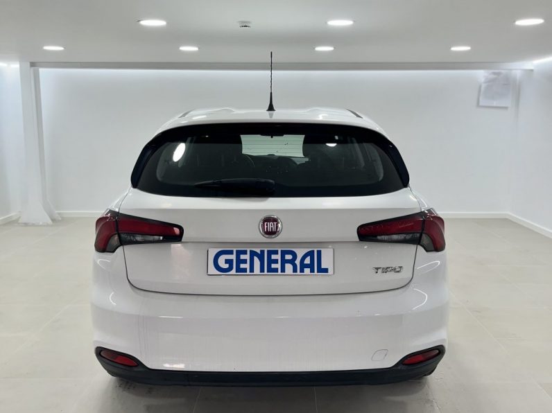 FIAT TIPO 1.3 M-JET EASY completo