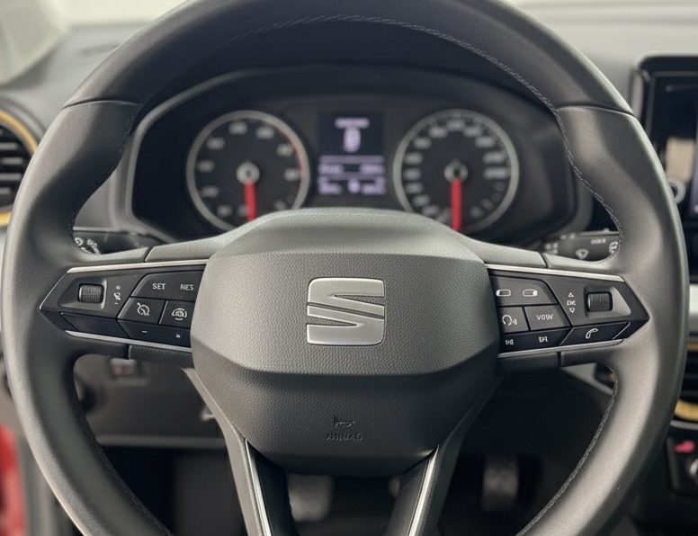 SEAT Ibiza 1.0 TSI STYLE completo