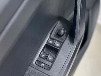 SEAT IBIZA 1.0 MPI STYLE completo