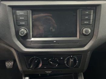 SEAT IBIZA 1.0 MPI STYLE completo