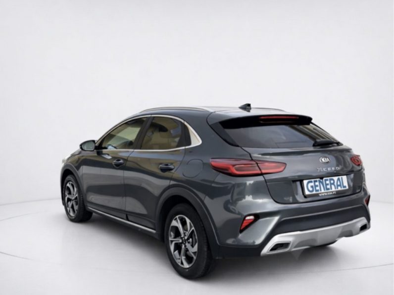 Kia XCeed 1.4 T-GDI Tech completo