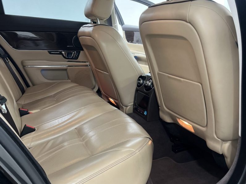 JAGUAR XJ 3.0 D V6 Premium Luxury completo