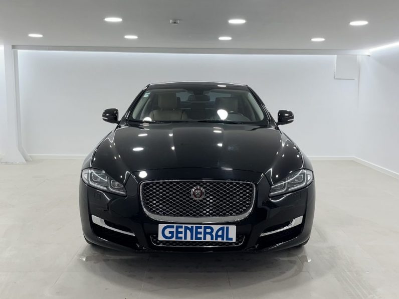 JAGUAR XJ 3.0 D V6 Premium Luxury completo