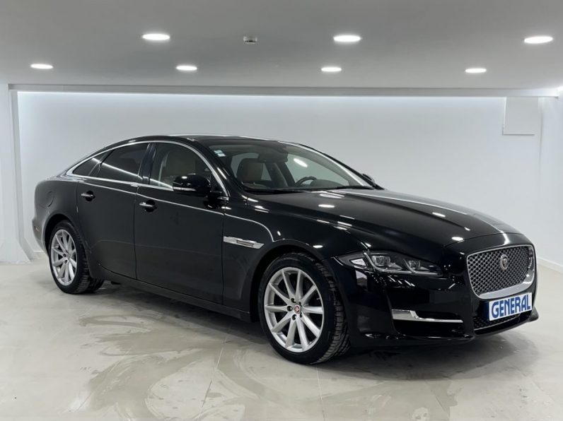 JAGUAR XJ 3.0 D V6 Premium Luxury completo