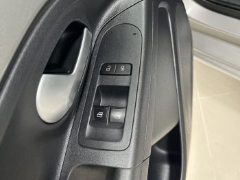 VW Up! 1.0 Move completo