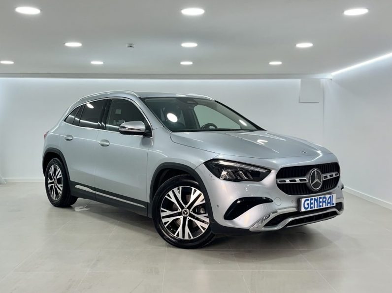 Mercedes-Benz GLA 200 Progressive completo