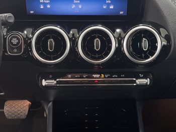 Mercedes-Benz GLA 200 Progressive completo